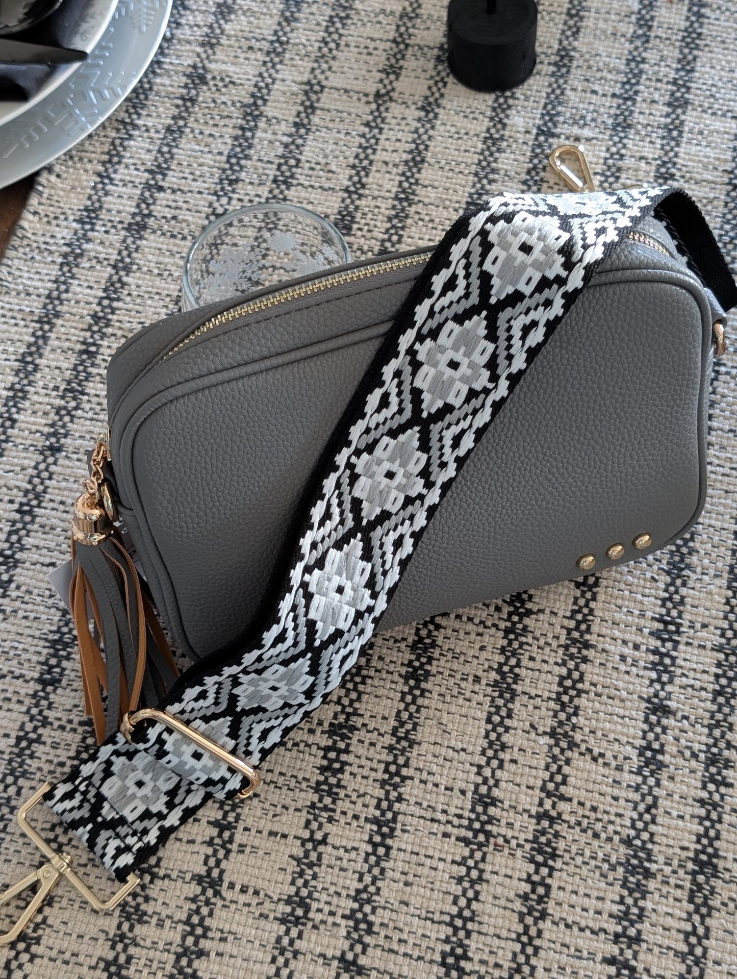 Willow Camera Crossbody