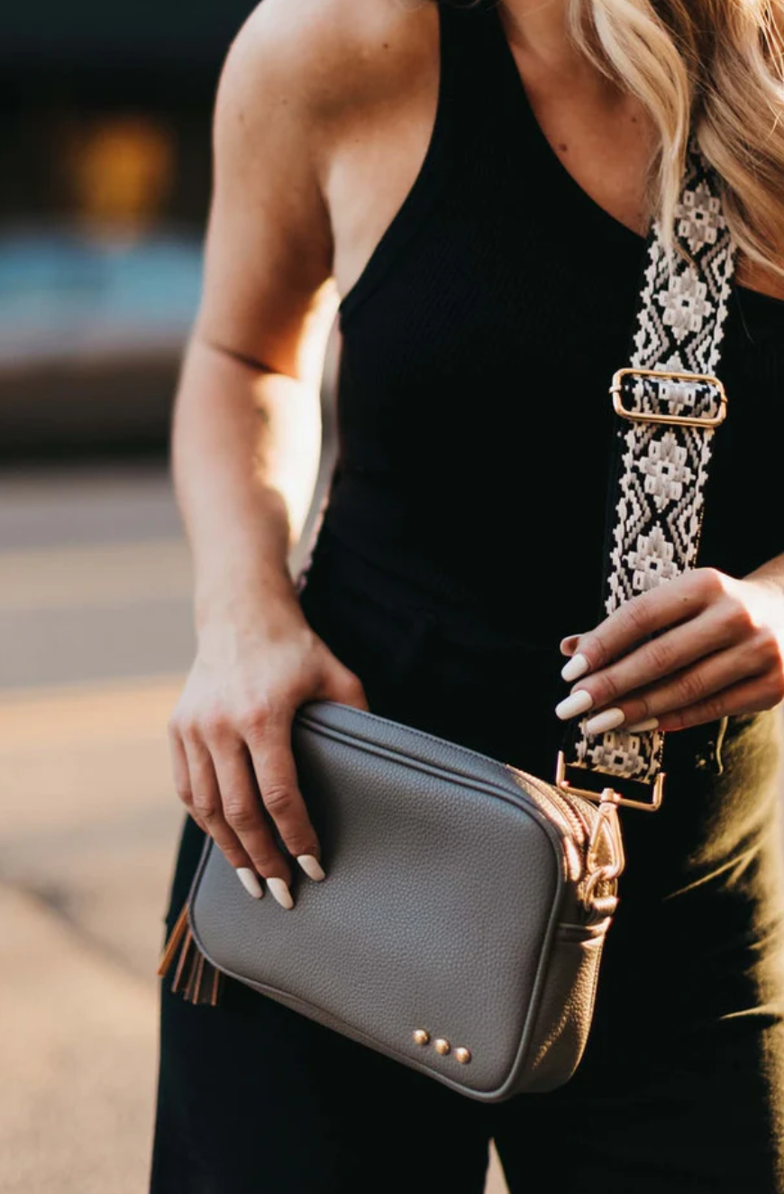 Willow Camera Crossbody