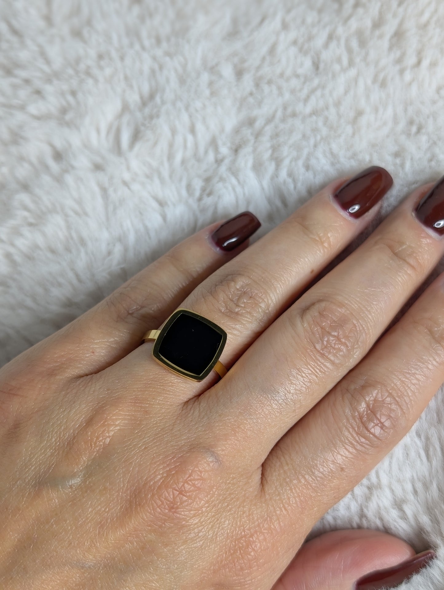 The Ana Ring