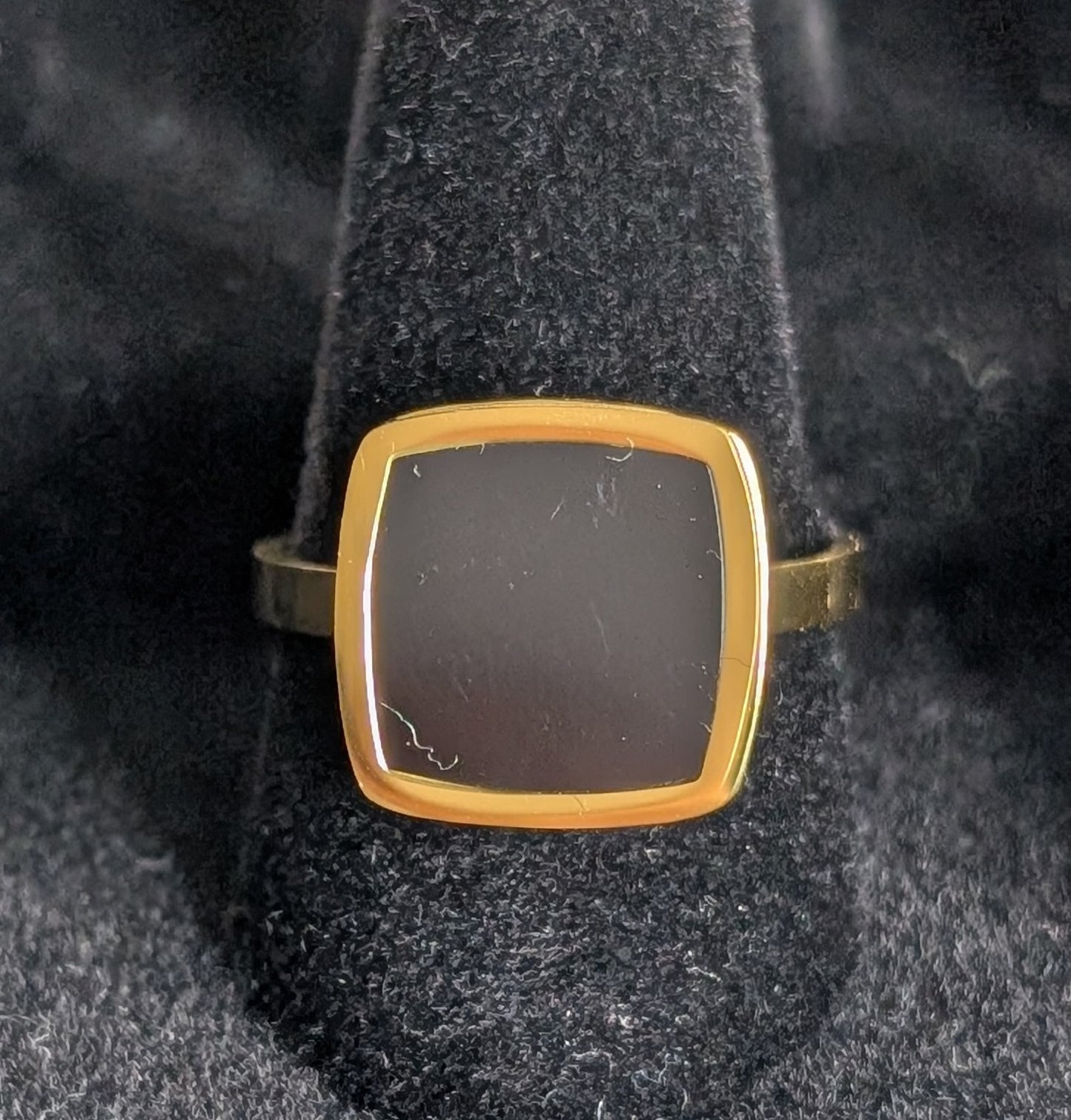 The Ana Ring