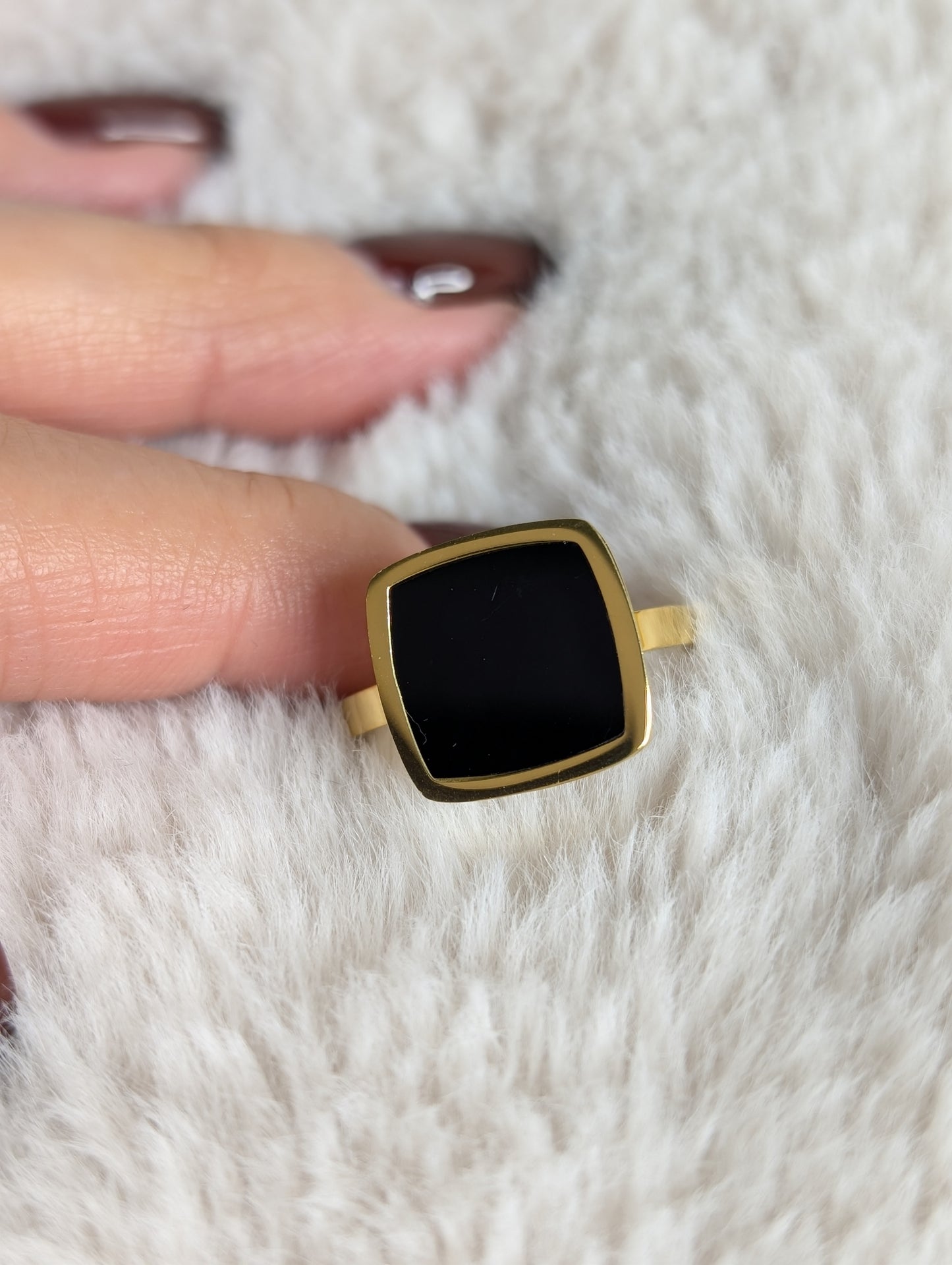 The Ana Ring