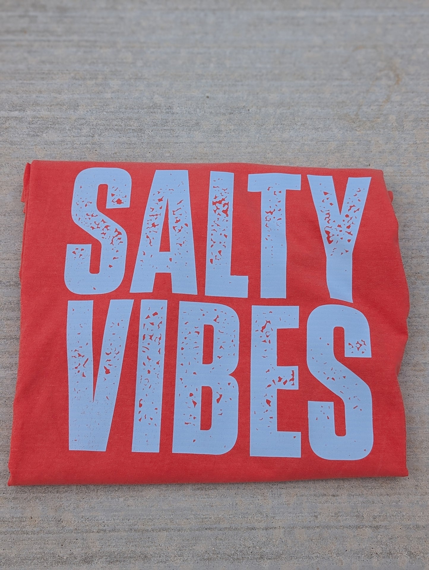 Salty Vibes tee