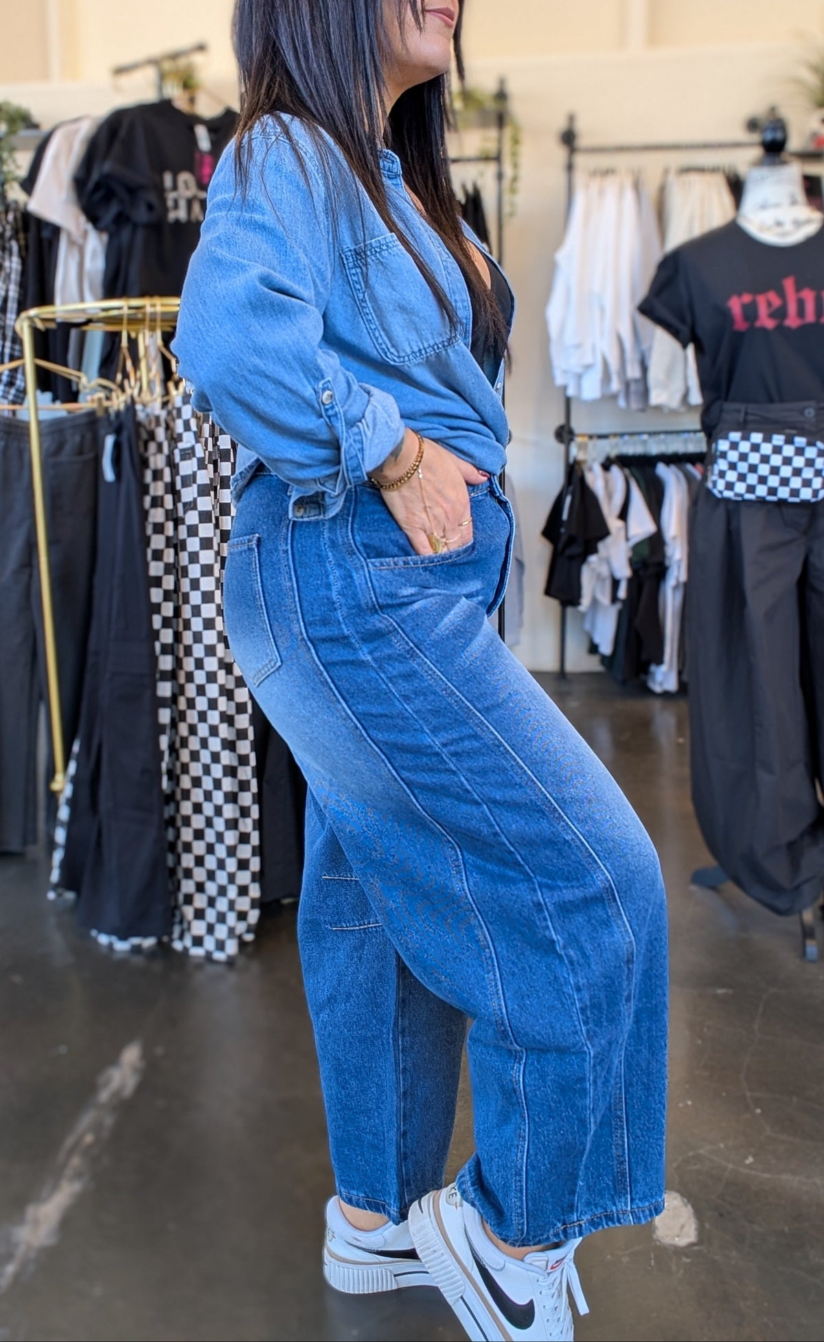 Enzyme Wash Barrel Jeans