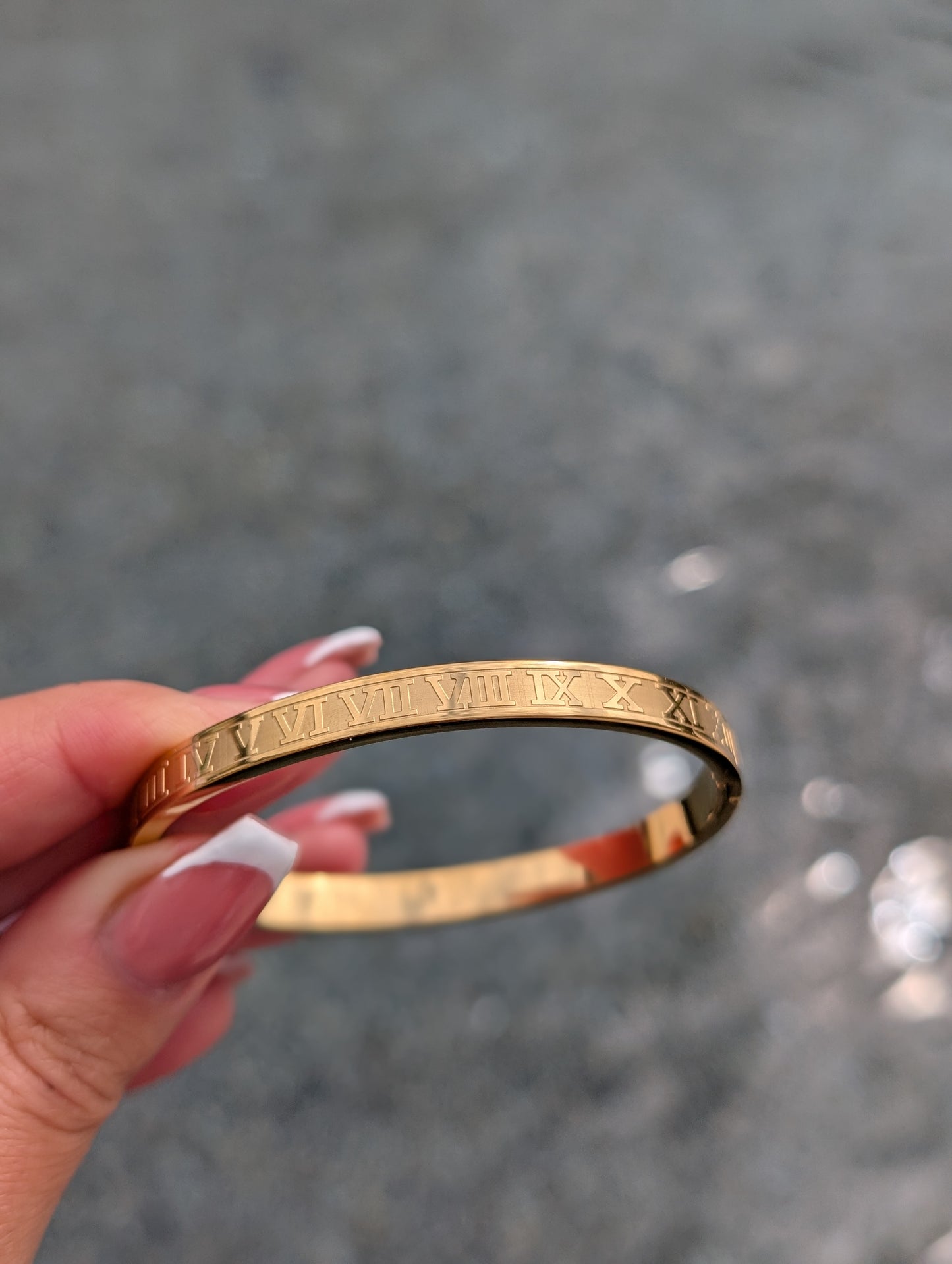 Roman Bangle