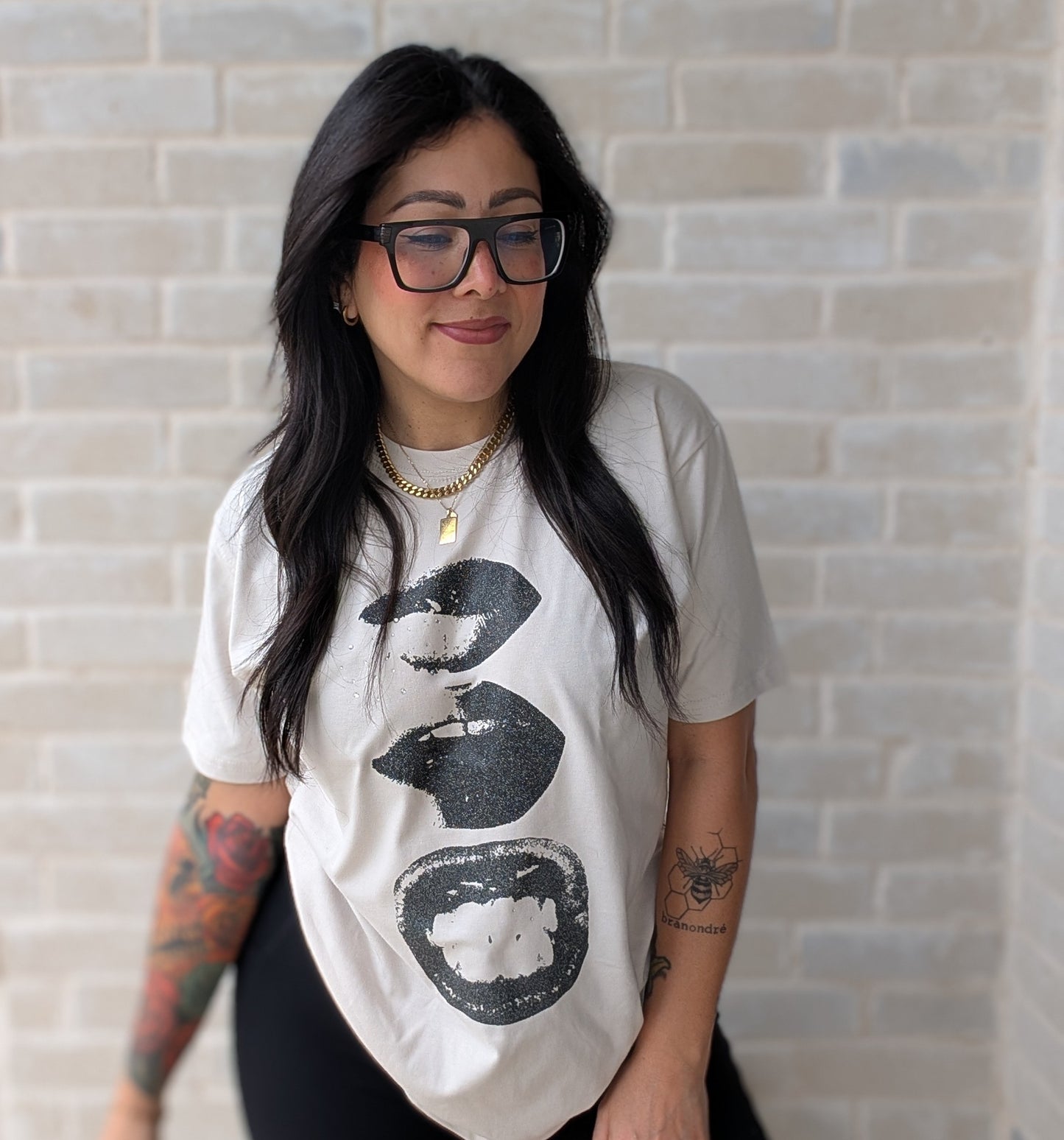 Diamond Kisses tee
