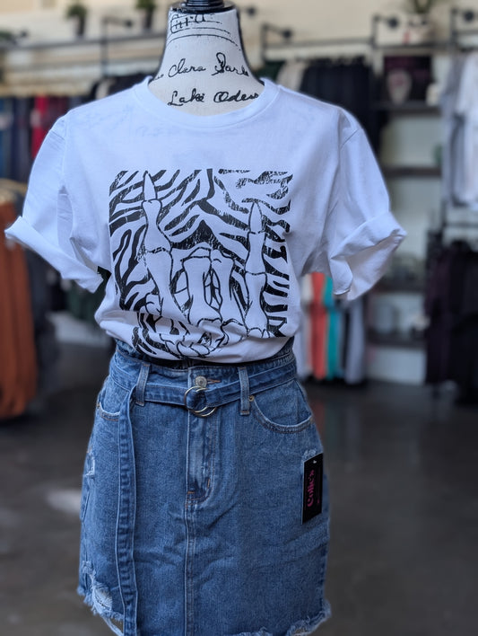 Skelly Love Tee